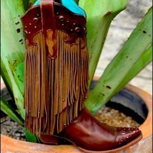 Corral cowboy fringe boots 🌵